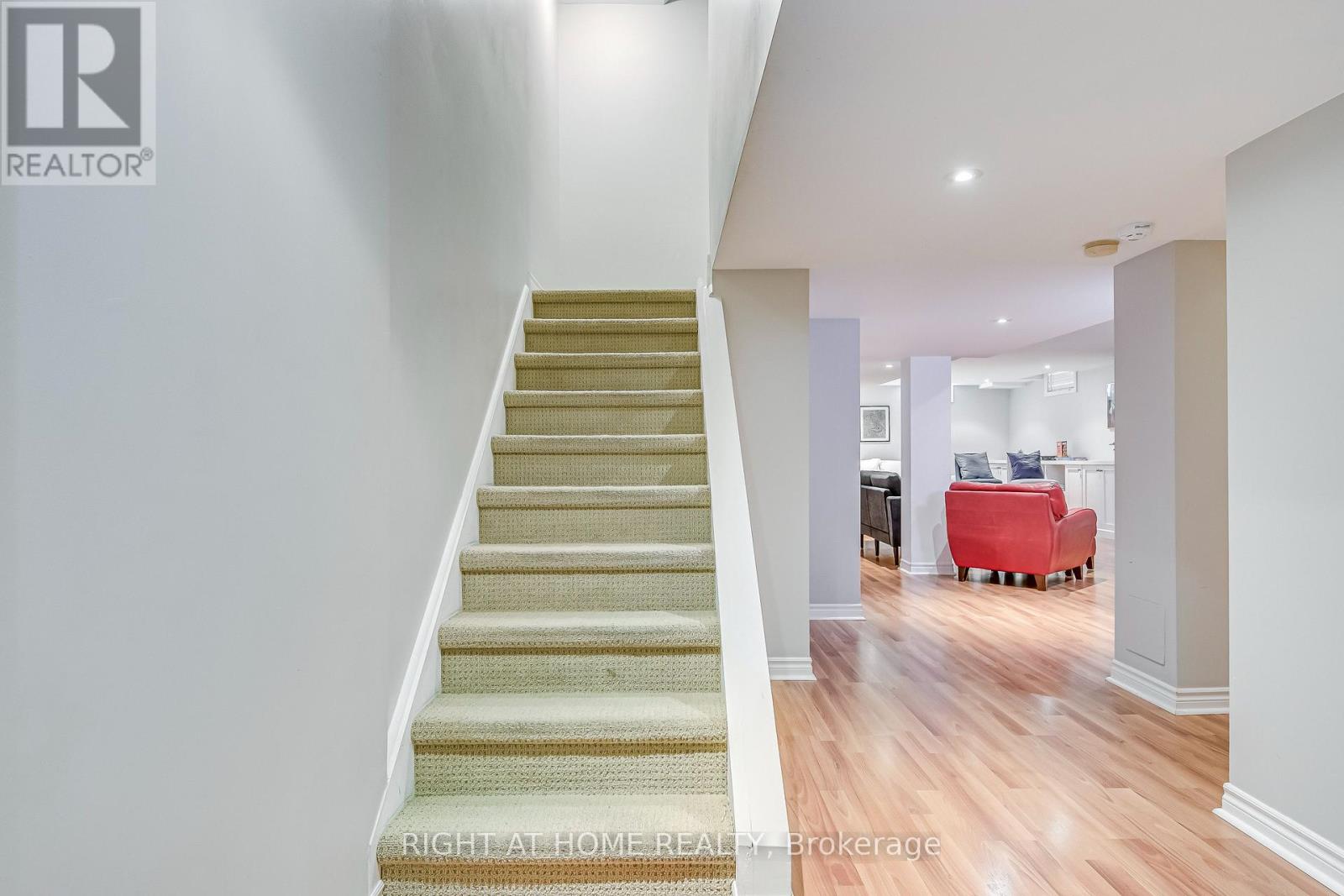 814 Brass Winds Place, Mississauga, Ontario  L5W 1T4 - Photo 38 - W12160060