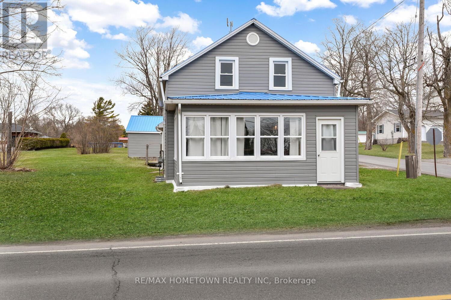 8 REILLY STREET, Prescott, Ontario
