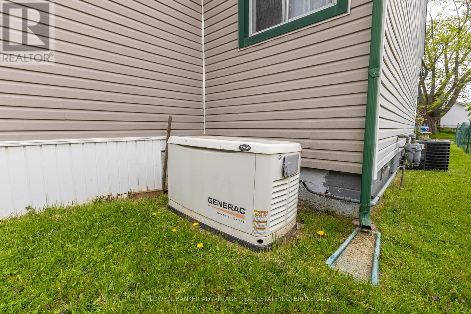 110 Roosevelt Avenue, Welland (Lincoln/crowland), Ontario  L3B 2G4 - Photo 13 - X12161524