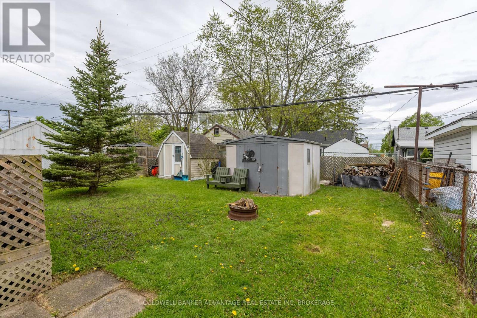 110 Roosevelt Avenue, Welland (Lincoln/crowland), Ontario  L3B 2G4 - Photo 8 - X12161524