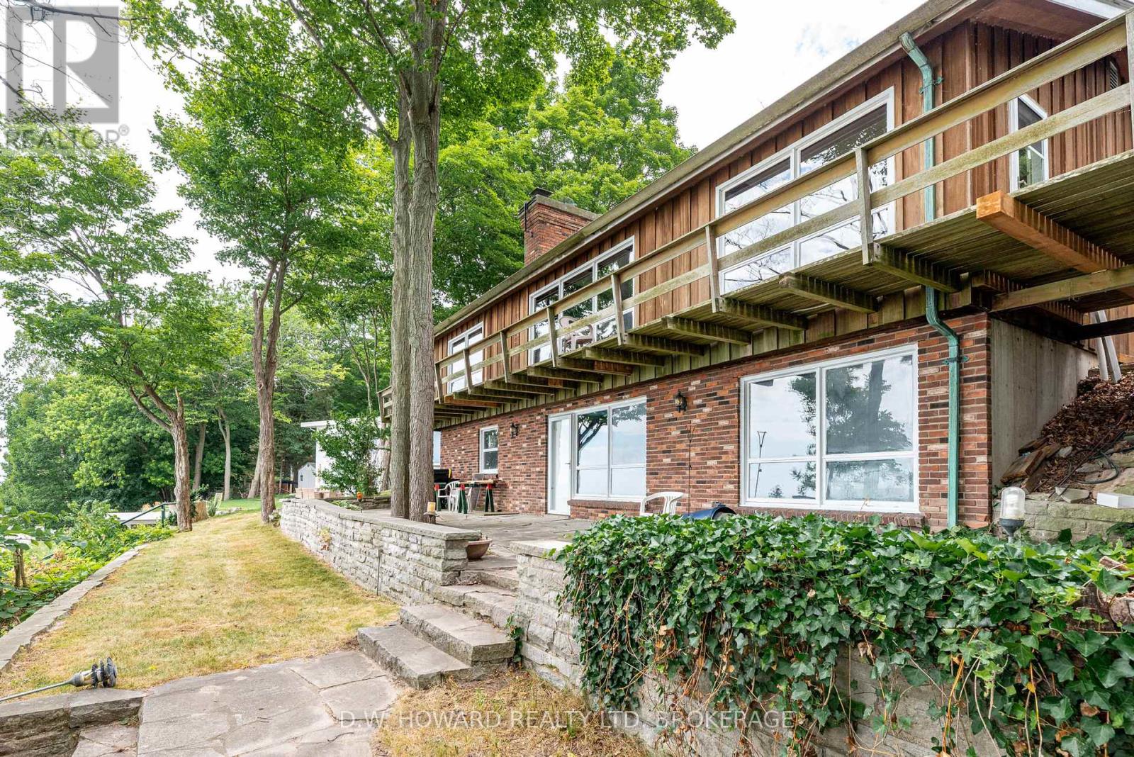 Property at 10121 CEDAR CREST ROAD image 3