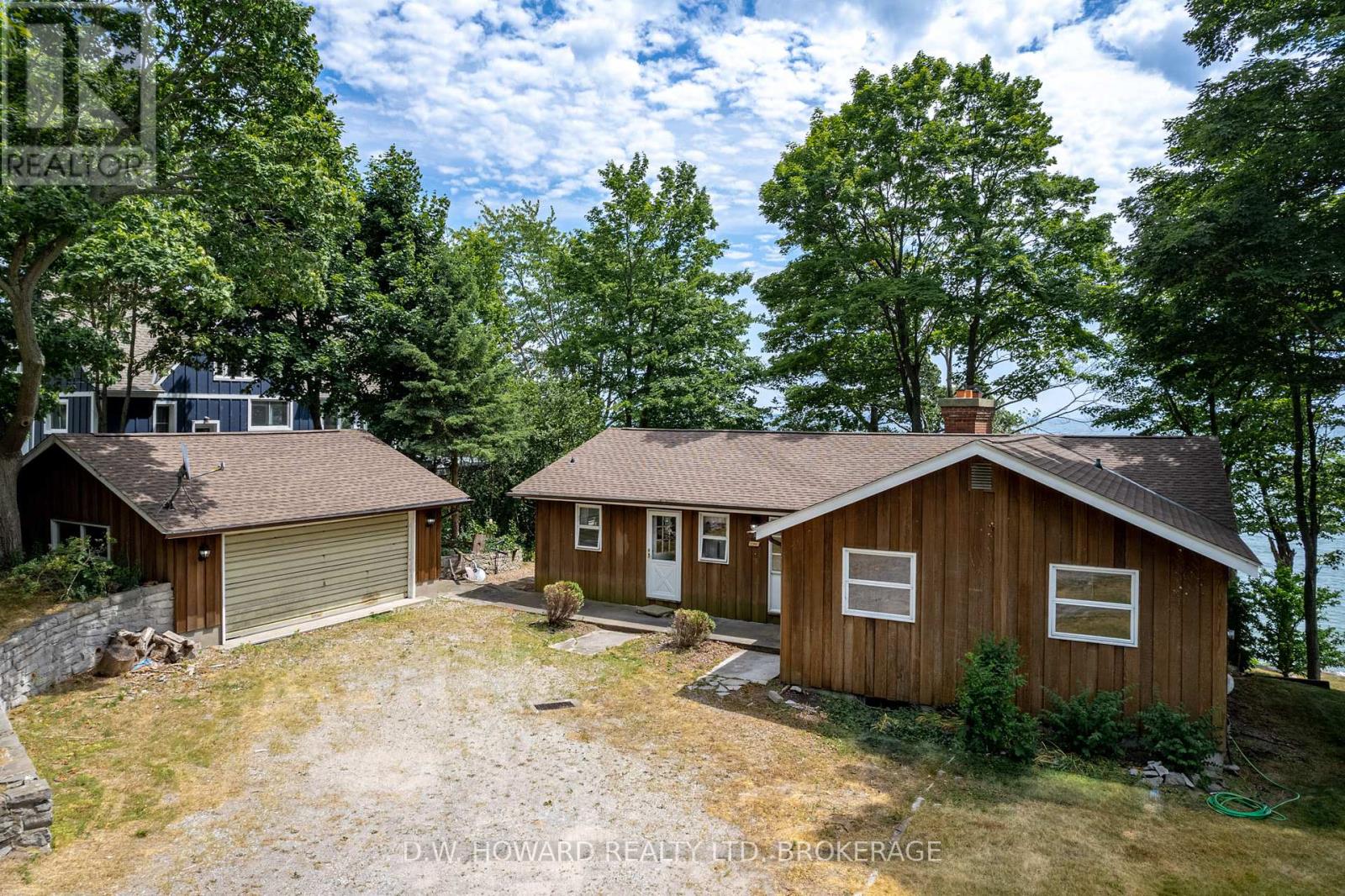 Property at 10121 CEDAR CREST ROAD image 4