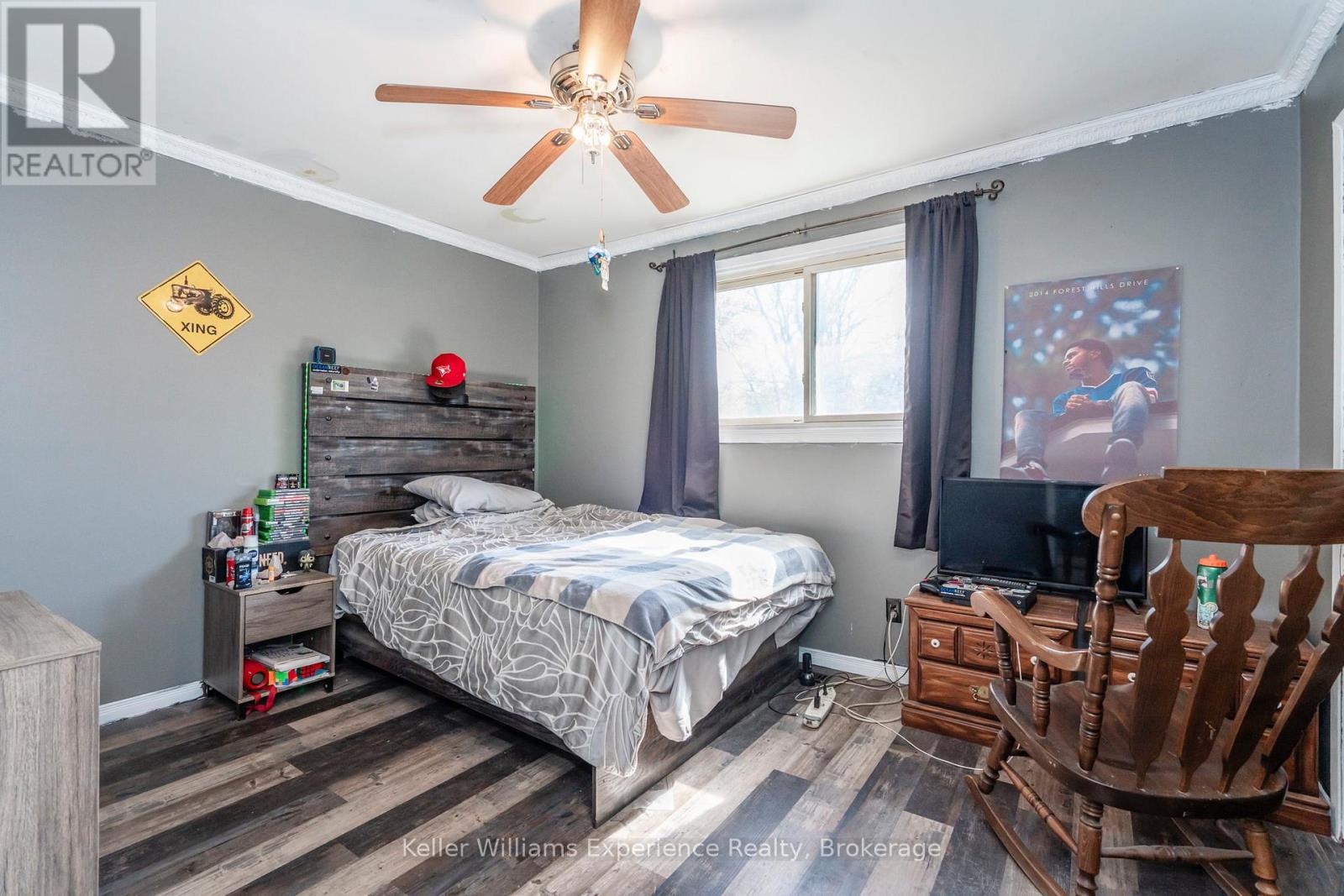 487 Nottingham Street, Tay, Ontario  L0K 1R0 - Photo 5 - S12161754