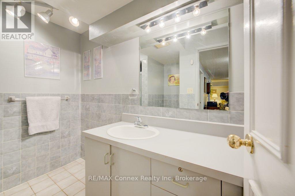 59 Rosebud Avenue, Brampton, Ontario  L6X 2W4 - Photo 25 - W12161487