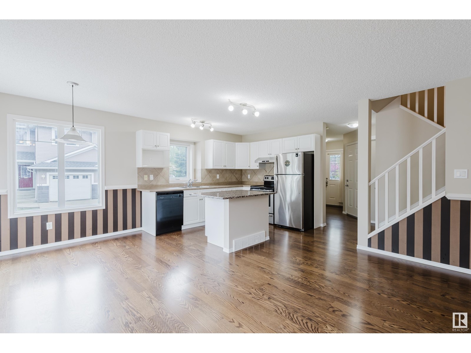 #7 1428 Hodgson Wy Nw, Edmonton, Alberta  T6R 3P8 - Photo 4 - E4437533