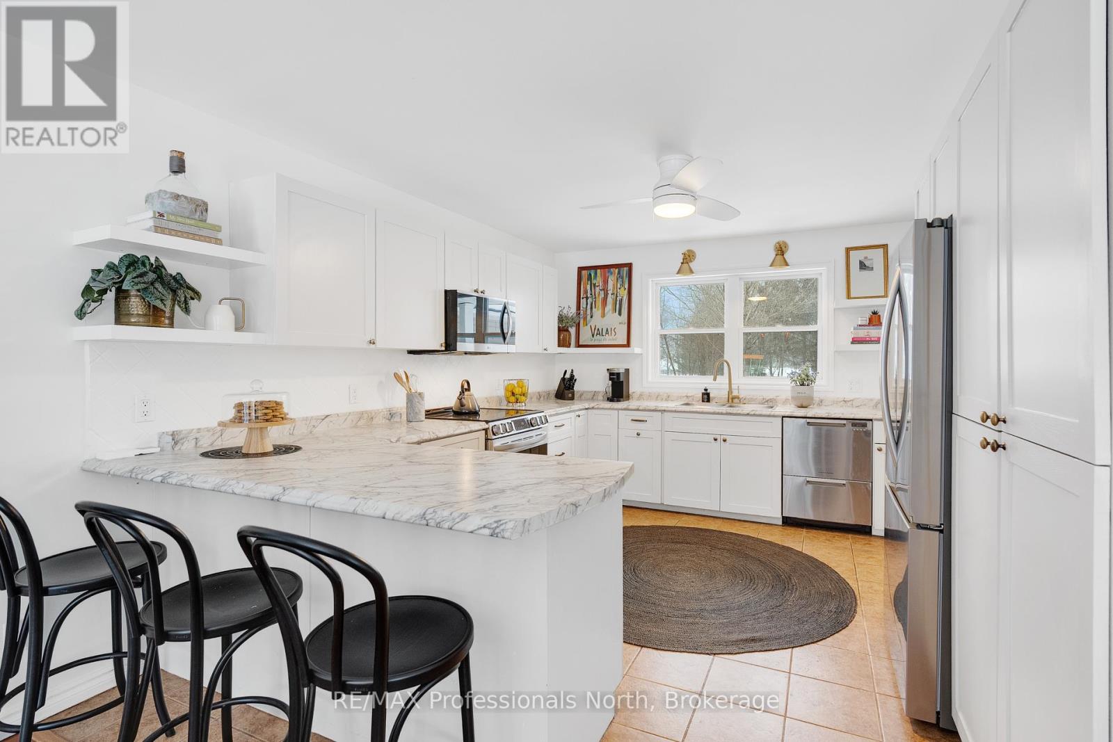 47 Farmcrest Avenue, Dysart Et Al, Ontario  K0M 1S0 - Photo 11 - X12161436