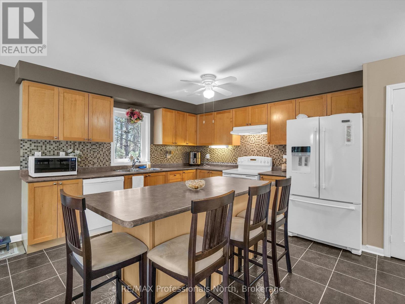 3 Clearstream Court, Bracebridge, Ontario  P1L 0A3 - Photo 15 - X12161583