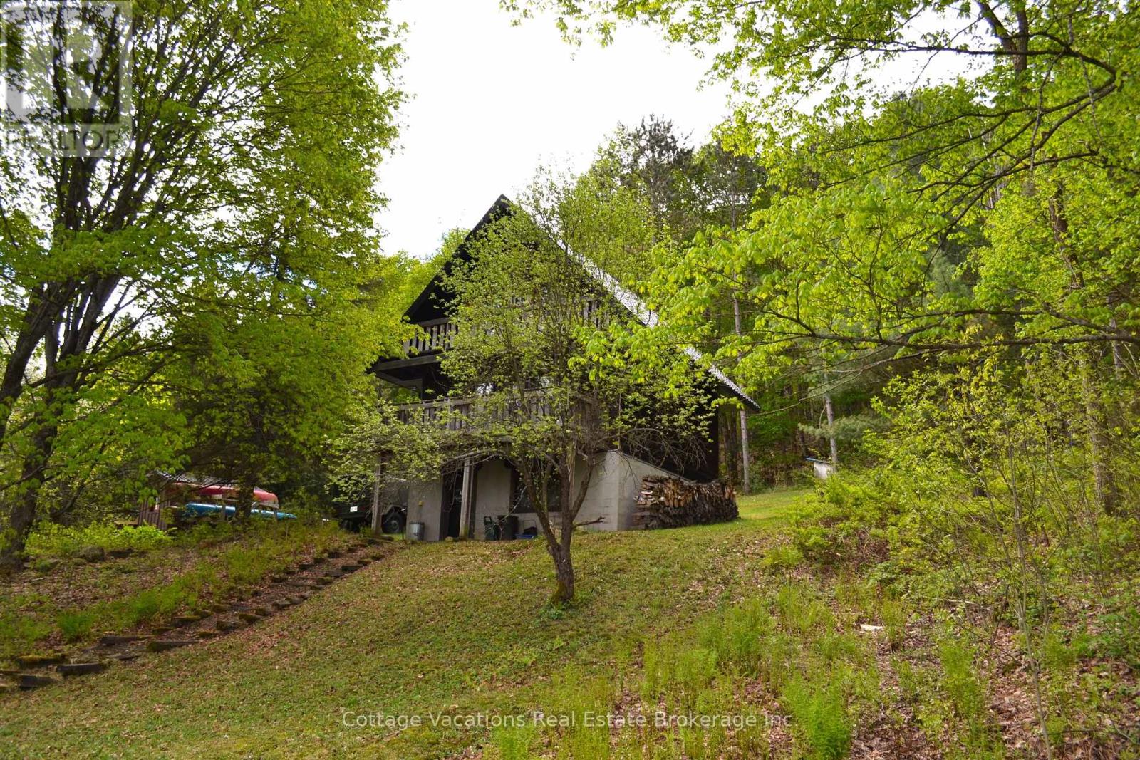 Property at 527 ASPDIN ROAD image 5