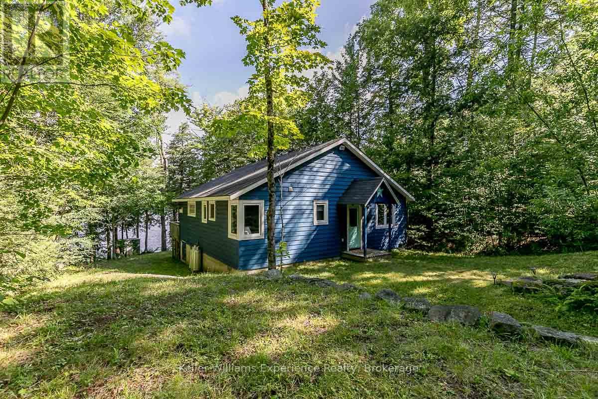 1123 Stone Gate Lane, Bracebridge, Ontario  P1L 1X1 - Photo 2 - X12161770