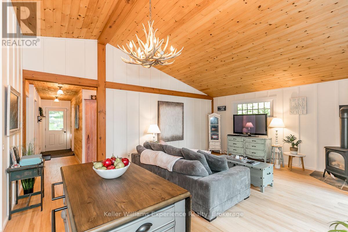 1123 Stone Gate Lane, Bracebridge, Ontario  P1L 1X1 - Photo 22 - X12161770