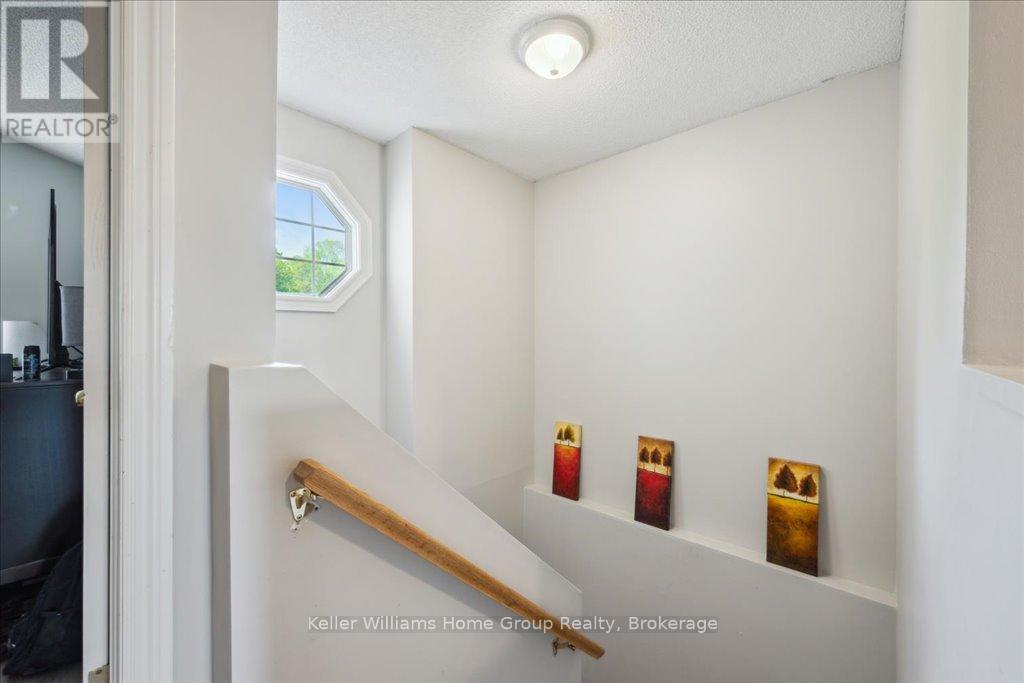 92 Rodgers Road, Guelph, Ontario  N1G 4Z5 - Photo 18 - X12161859