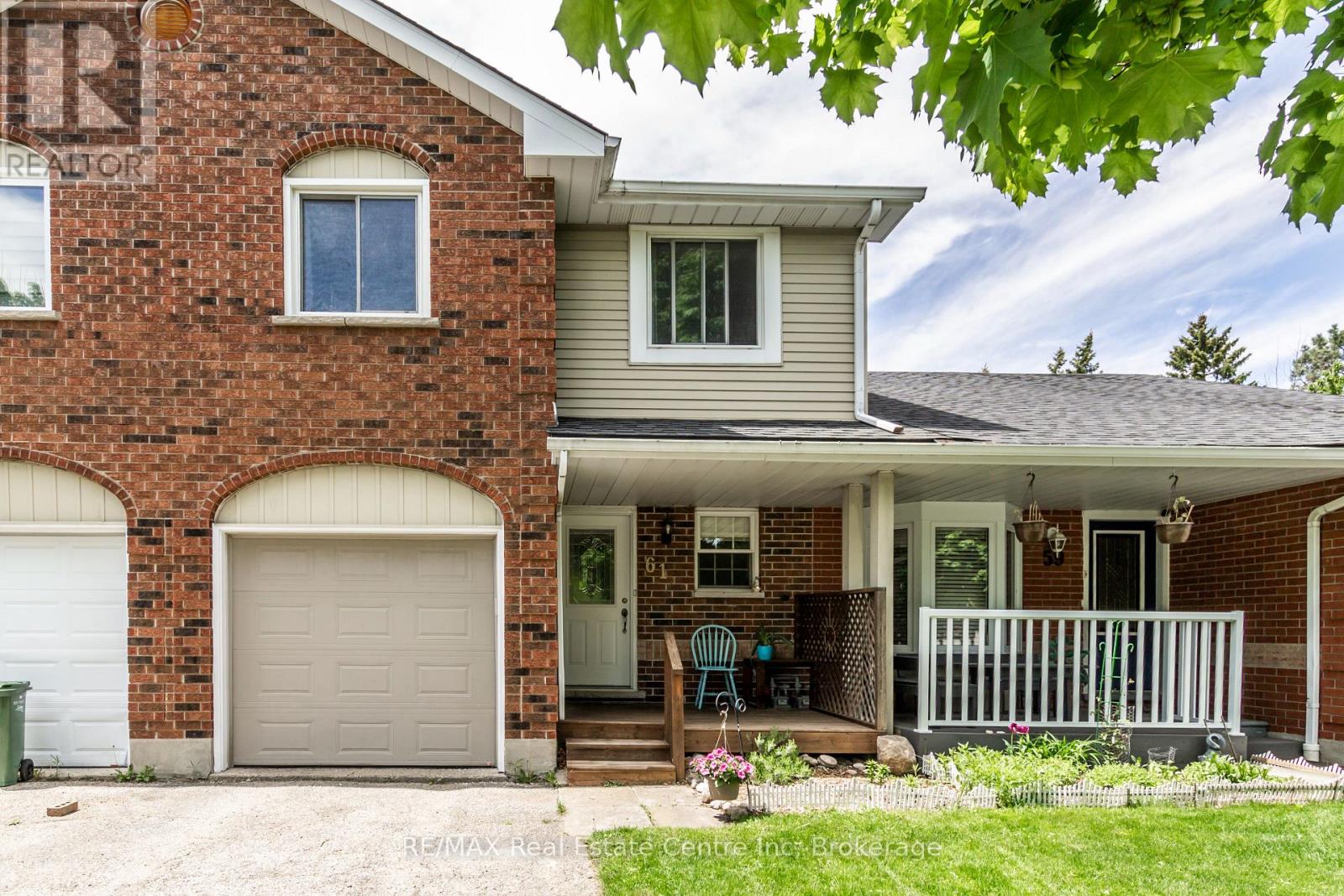 61 Grandridge Crescent, Guelph, Ontario  N1H 8G2 - Photo 2 - X12161860