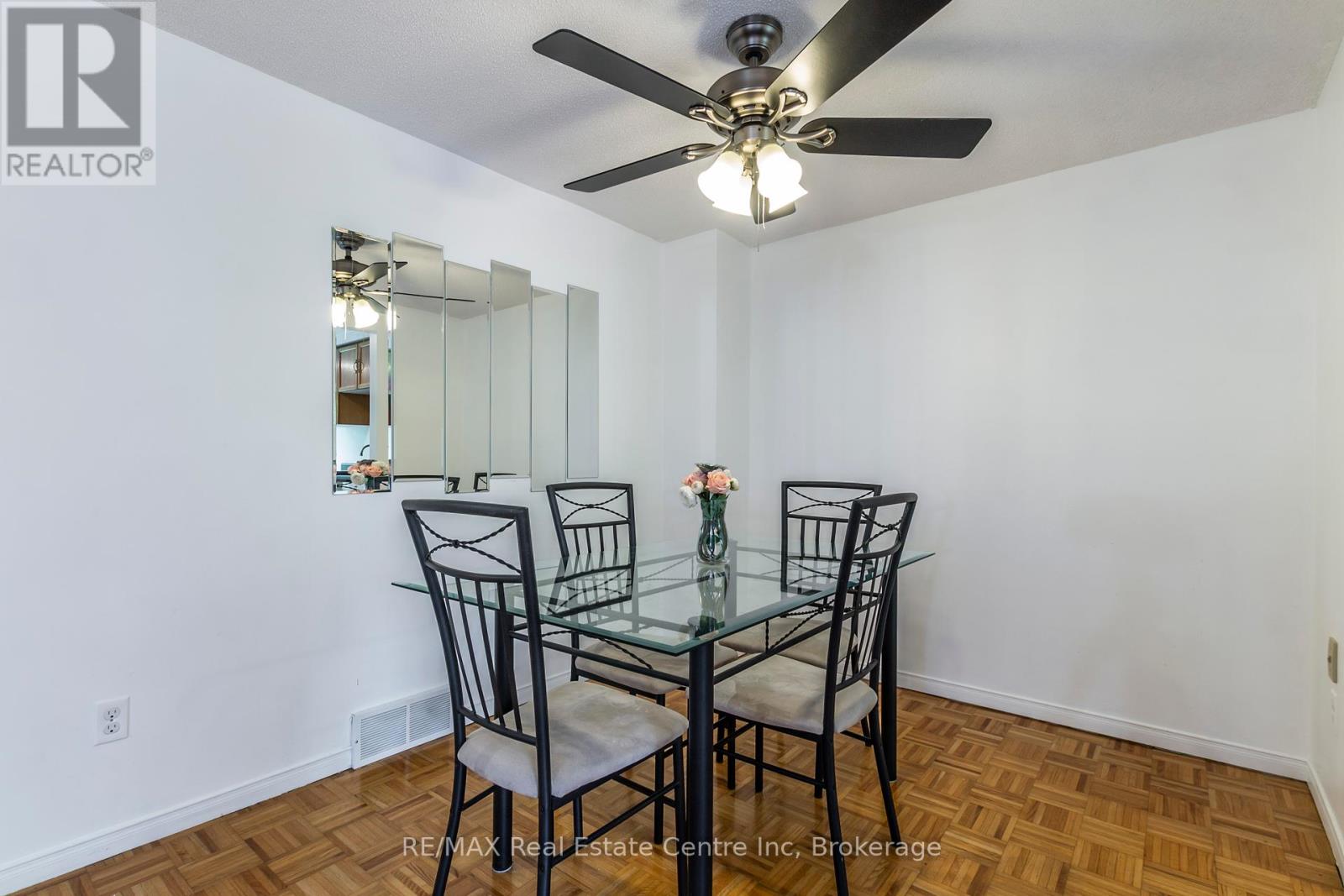 61 Grandridge Crescent, Guelph, Ontario  N1H 8G2 - Photo 7 - X12161860