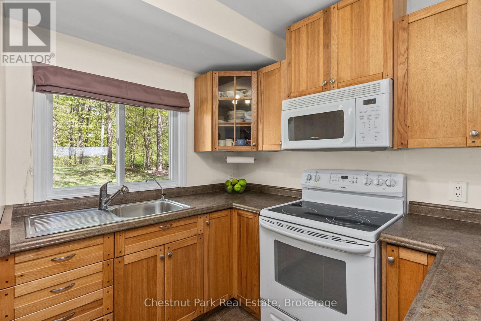 340 Skyline Drive, Armour, Ontario  P0A 1J0 - Photo 17 - X12161975