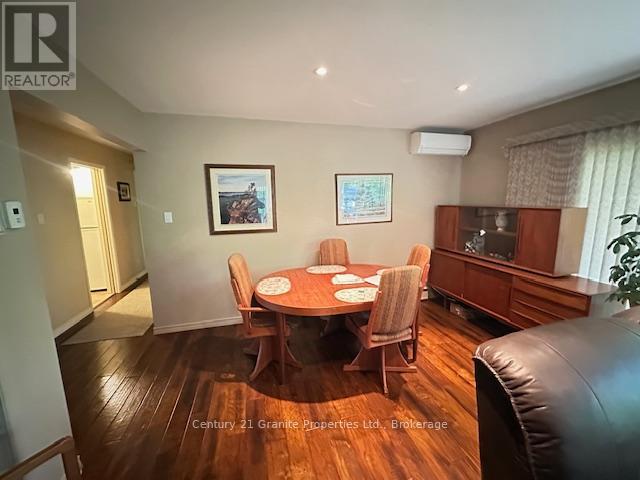 45 Isabella Street, Parry Sound, Ontario  P2A 1M4 - Photo 20 - X12161990
