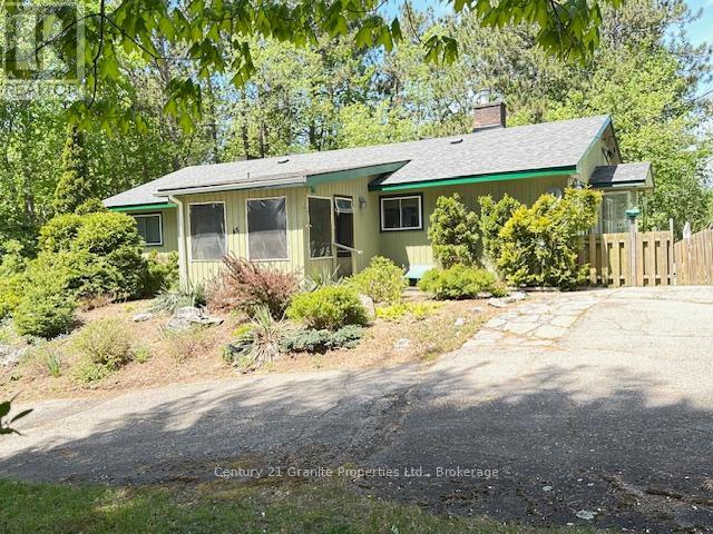 45 Isabella Street, Parry Sound, Ontario  P2A 1M4 - Photo 3 - X12161990
