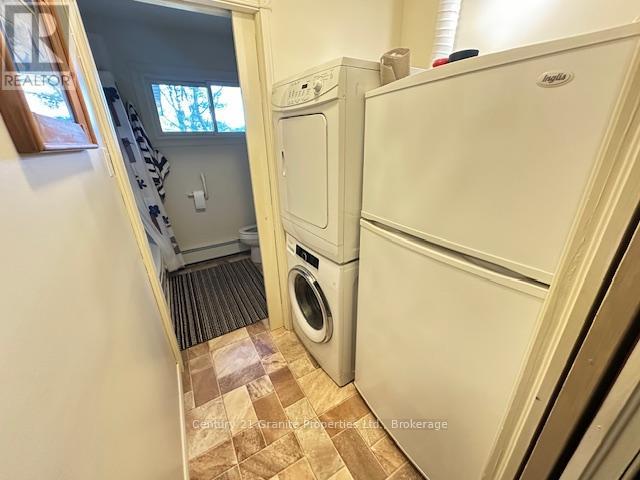 45 Isabella Street, Parry Sound, Ontario  P2A 1M4 - Photo 30 - X12161990