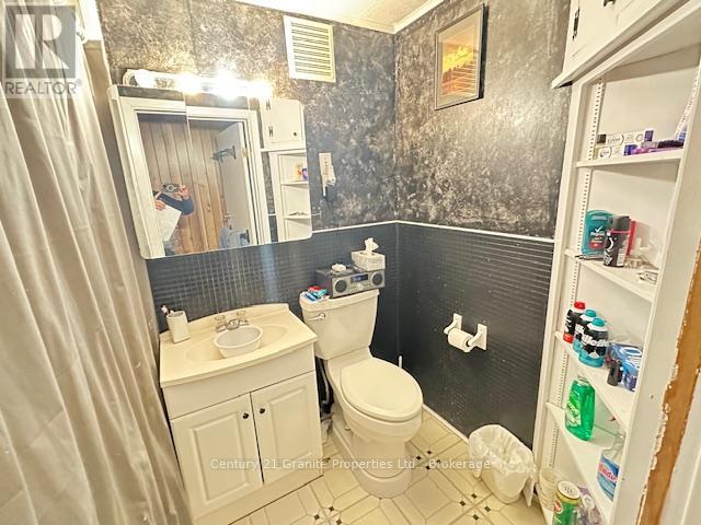 45 Isabella Street, Parry Sound, Ontario  P2A 1M4 - Photo 34 - X12161990