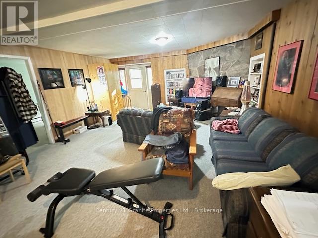 45 Isabella Street, Parry Sound, Ontario  P2A 1M4 - Photo 38 - X12161990