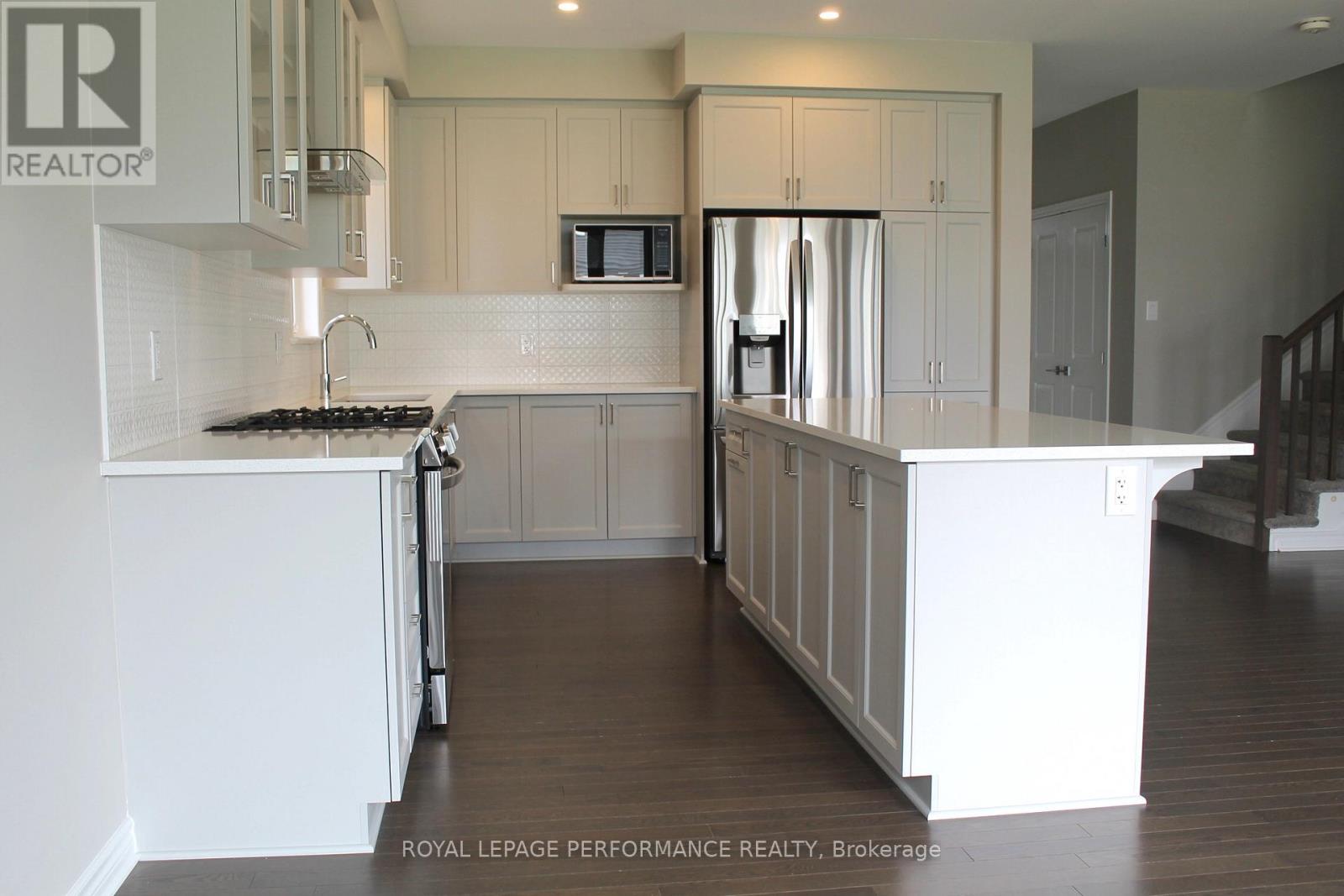 474 Central Park Boulevard, Russell, Ontario  K4R 1E9 - Photo 7 - X12161412
