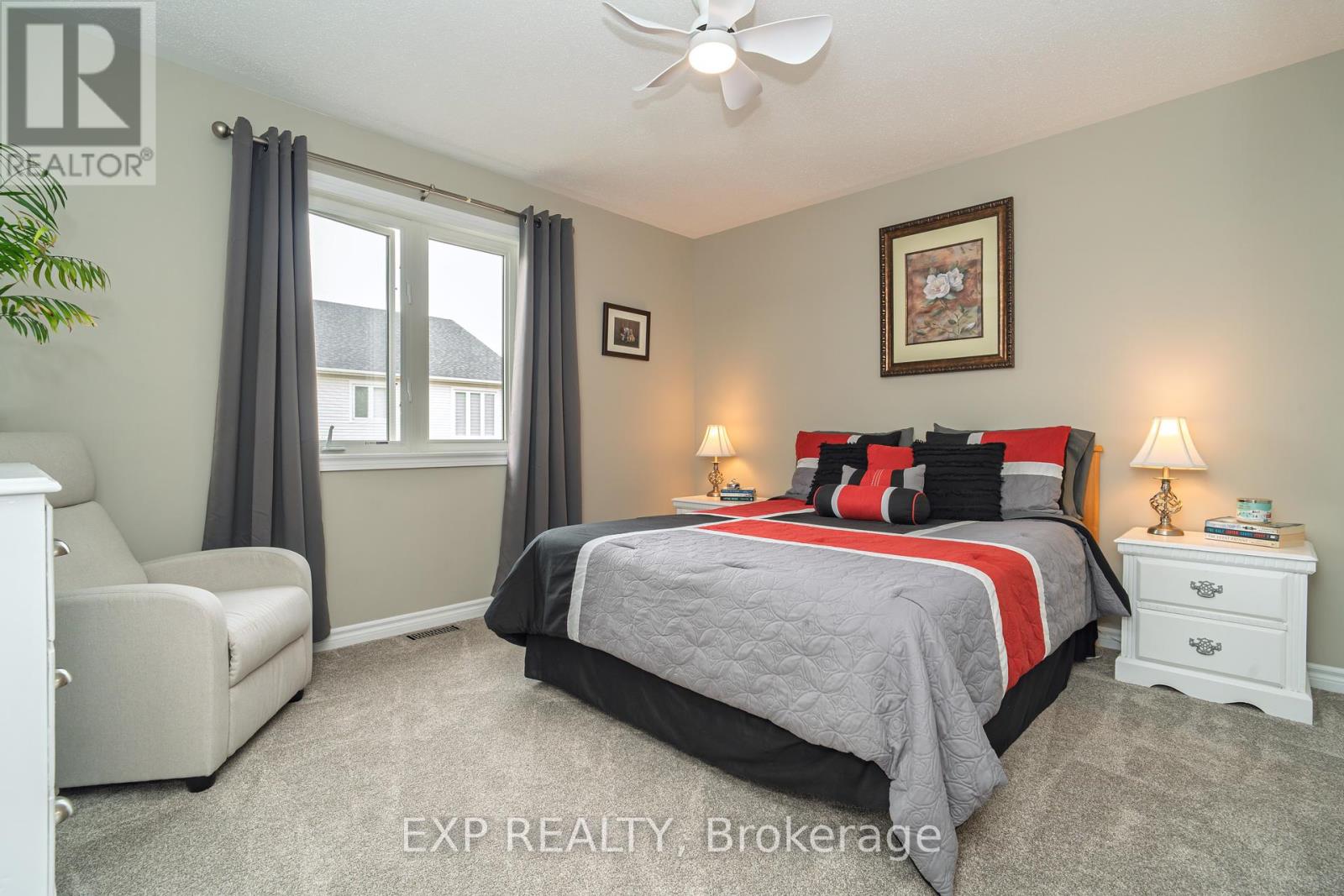 65 Friendly Crescent, Ottawa, Ontario  K2S 2B6 - Photo 21 - X12161547