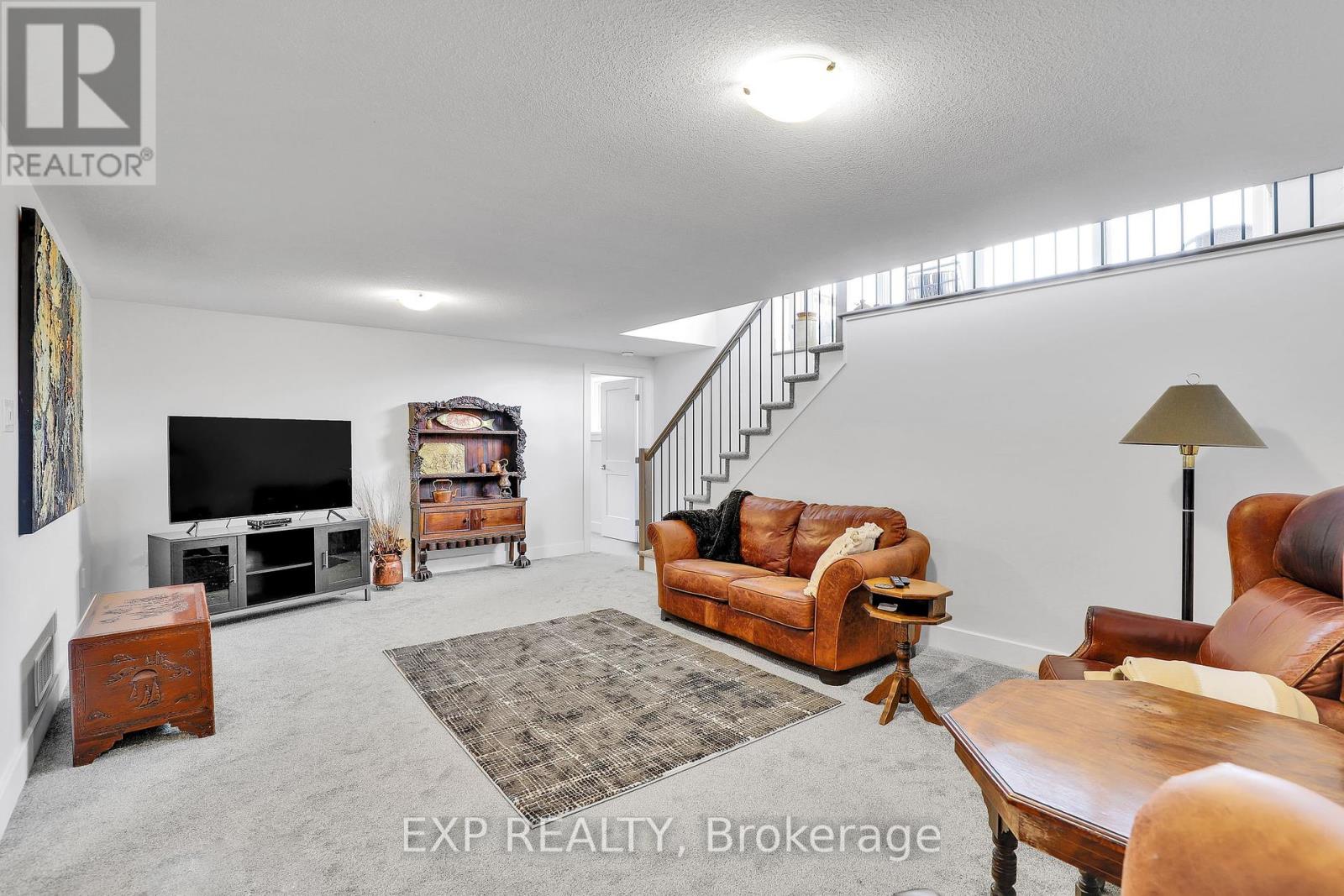 130 Sumner Drive, Ottawa, Ontario  K0A 1B0 - Photo 34 - X12161666
