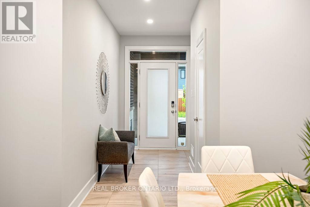 Property at 105 AVRO CIRCLE image 4