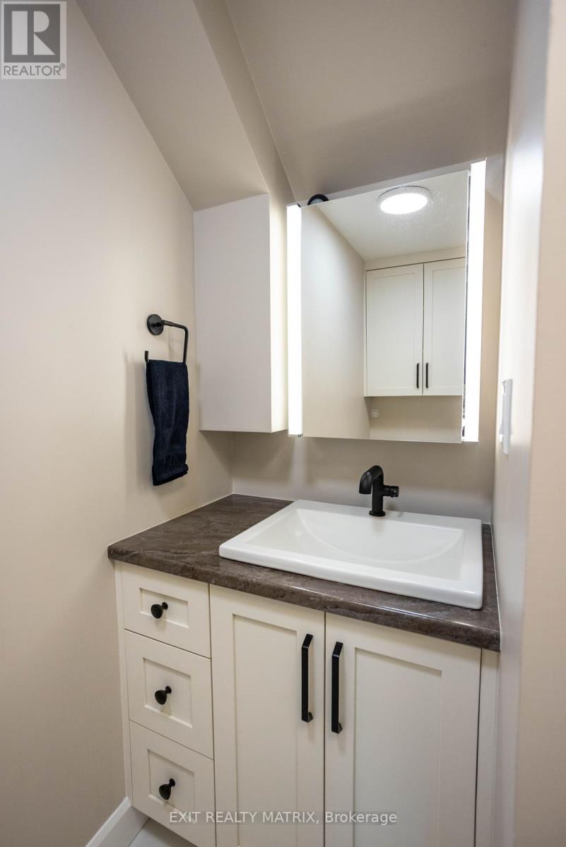 2418 Rideau Road, Ottawa, Ontario  K1X 1B2 - Photo 33 - X12161701