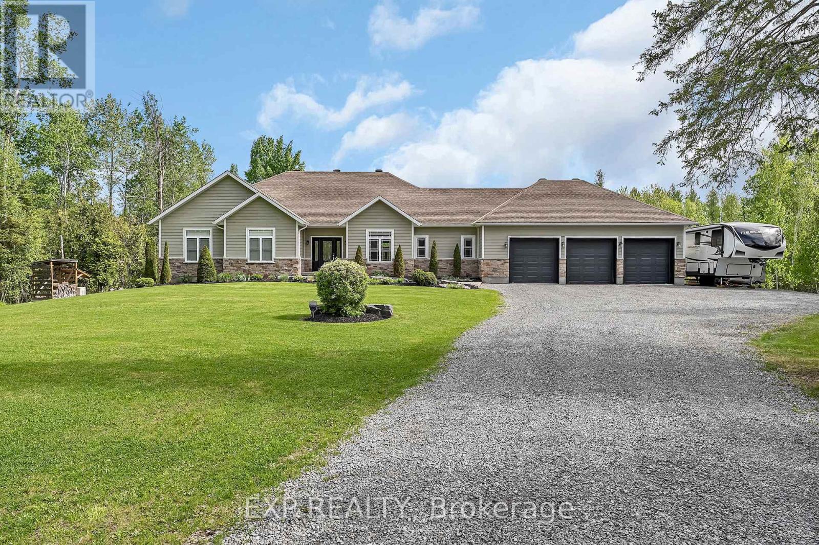 155 WILBERT COX DRIVE, Ottawa, Ontario