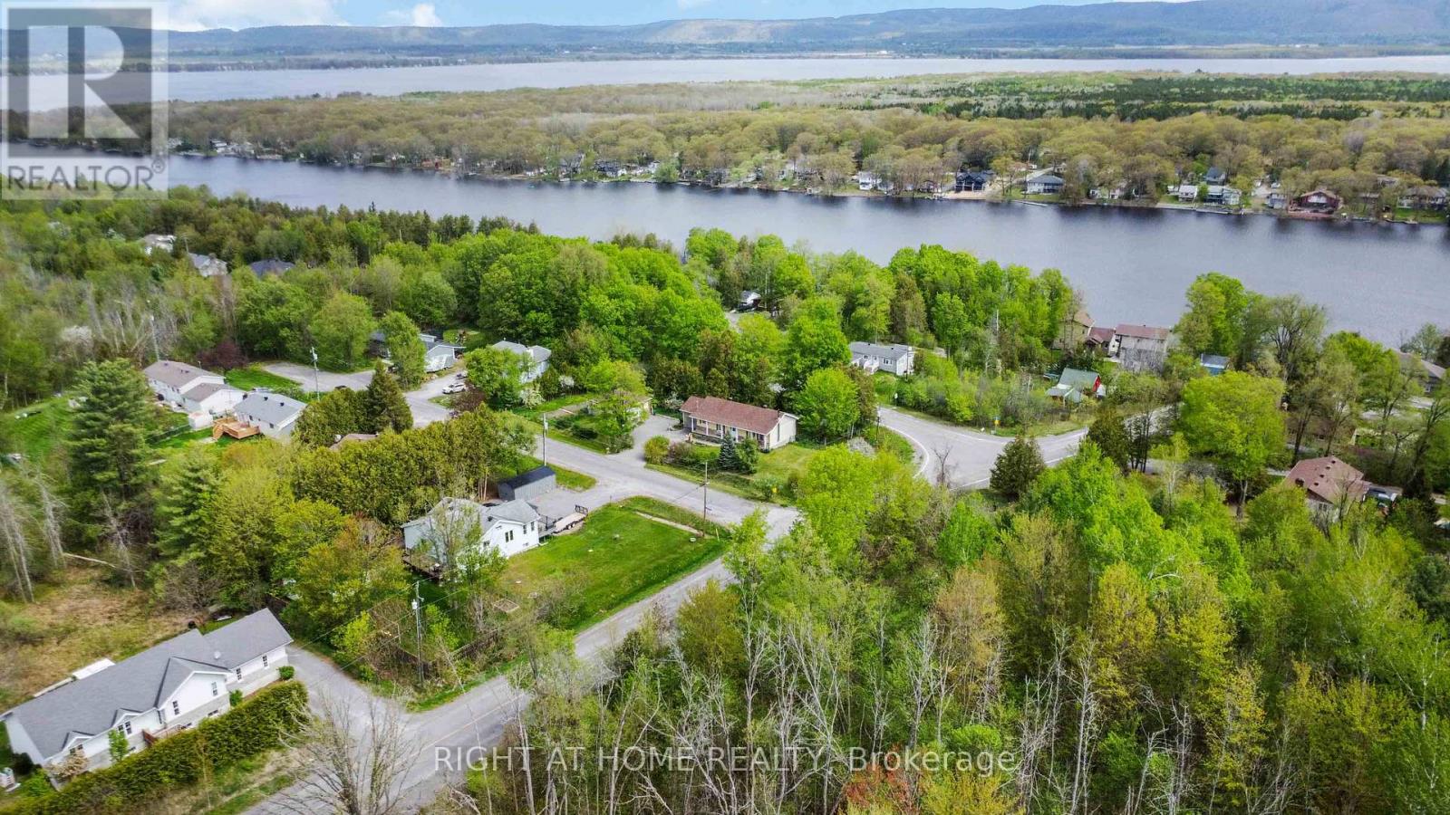 104 & 110 Highview Drive, Ottawa, Ontario  K0A 3M0 - Photo 33 - X12161864
