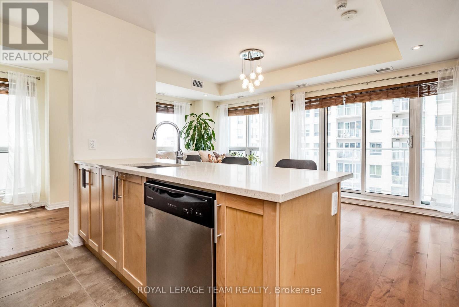 1809 - 242 Rideau Street, Ottawa, Ontario  K1N 0B7 - Photo 14 - X12161903