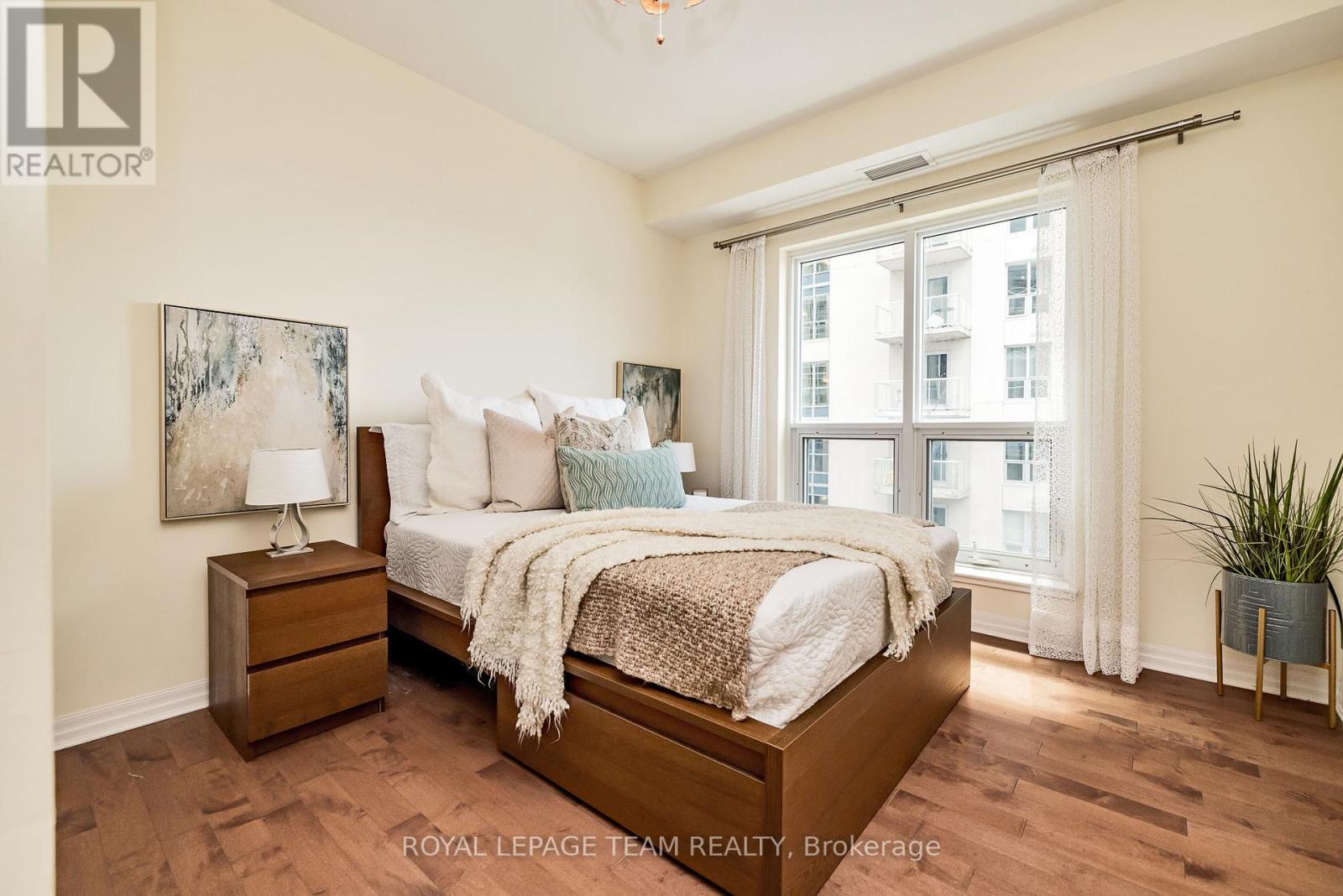1809 - 242 Rideau Street, Ottawa, Ontario  K1N 0B7 - Photo 18 - X12161903