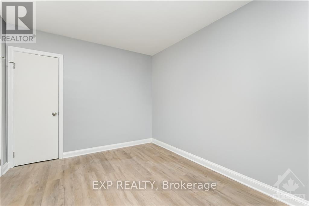214 Carillon Street, Ottawa, Ontario  K1L 5X8 - Photo 11 - X12161952