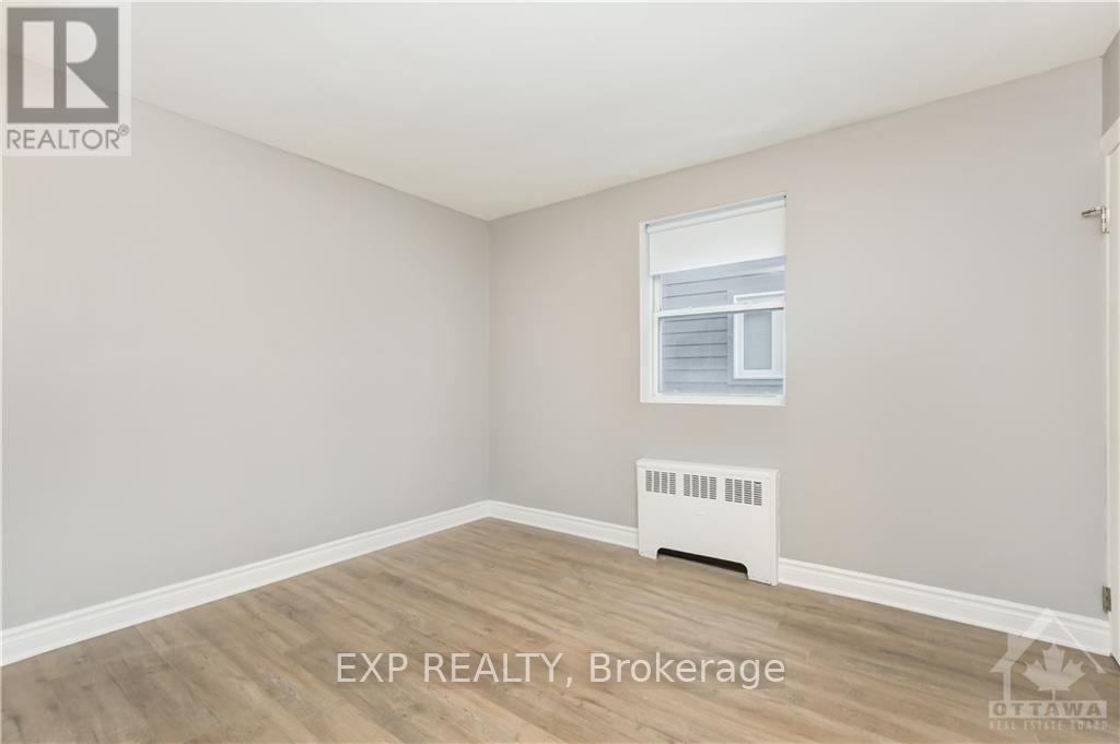 214 Carillon Street, Ottawa, Ontario  K1L 5X8 - Photo 12 - X12161952