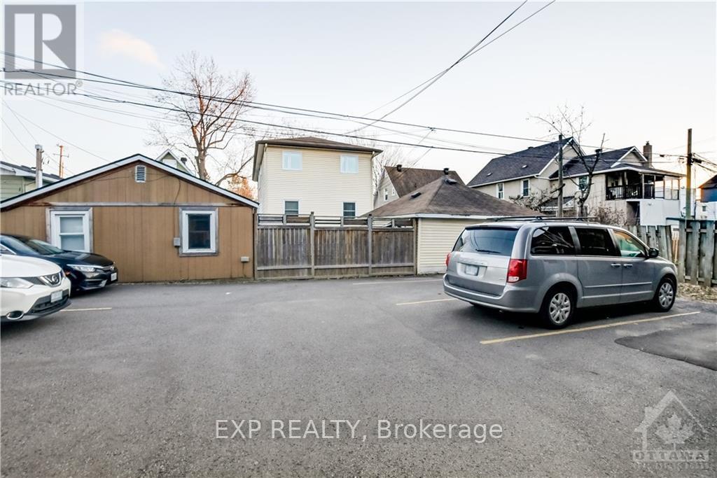 214 Carillon Street, Ottawa, Ontario  K1L 5X8 - Photo 17 - X12161952