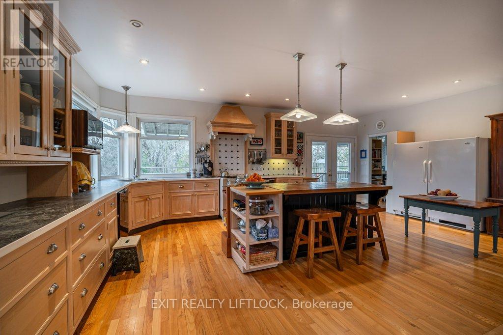57 King Street E, Kawartha Lakes, Ontario  K0L 2W0 - Photo 16 - X12123612