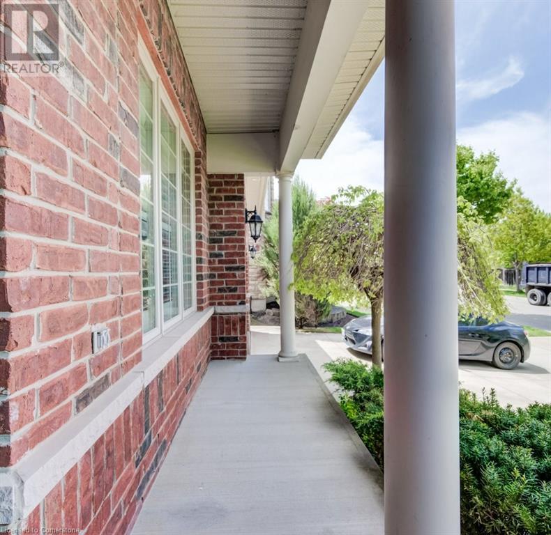 Property at 252 EDGEWATER Crescent image 5