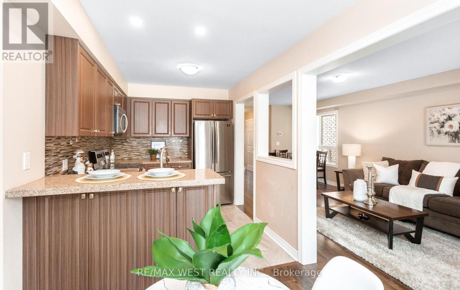 3953 Freeman Terrace, Mississauga, Ontario  L5M 6R2 - Photo 25 - W12121191