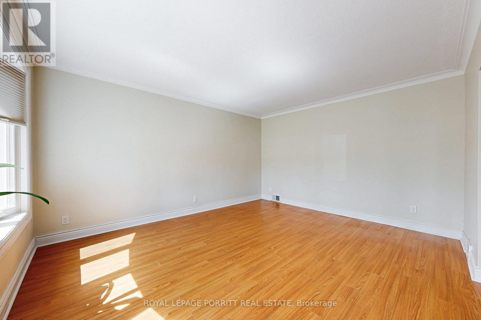 3 Orianna Drive, Toronto, Ontario  M8W 4M8 - Photo 17 - W12158393