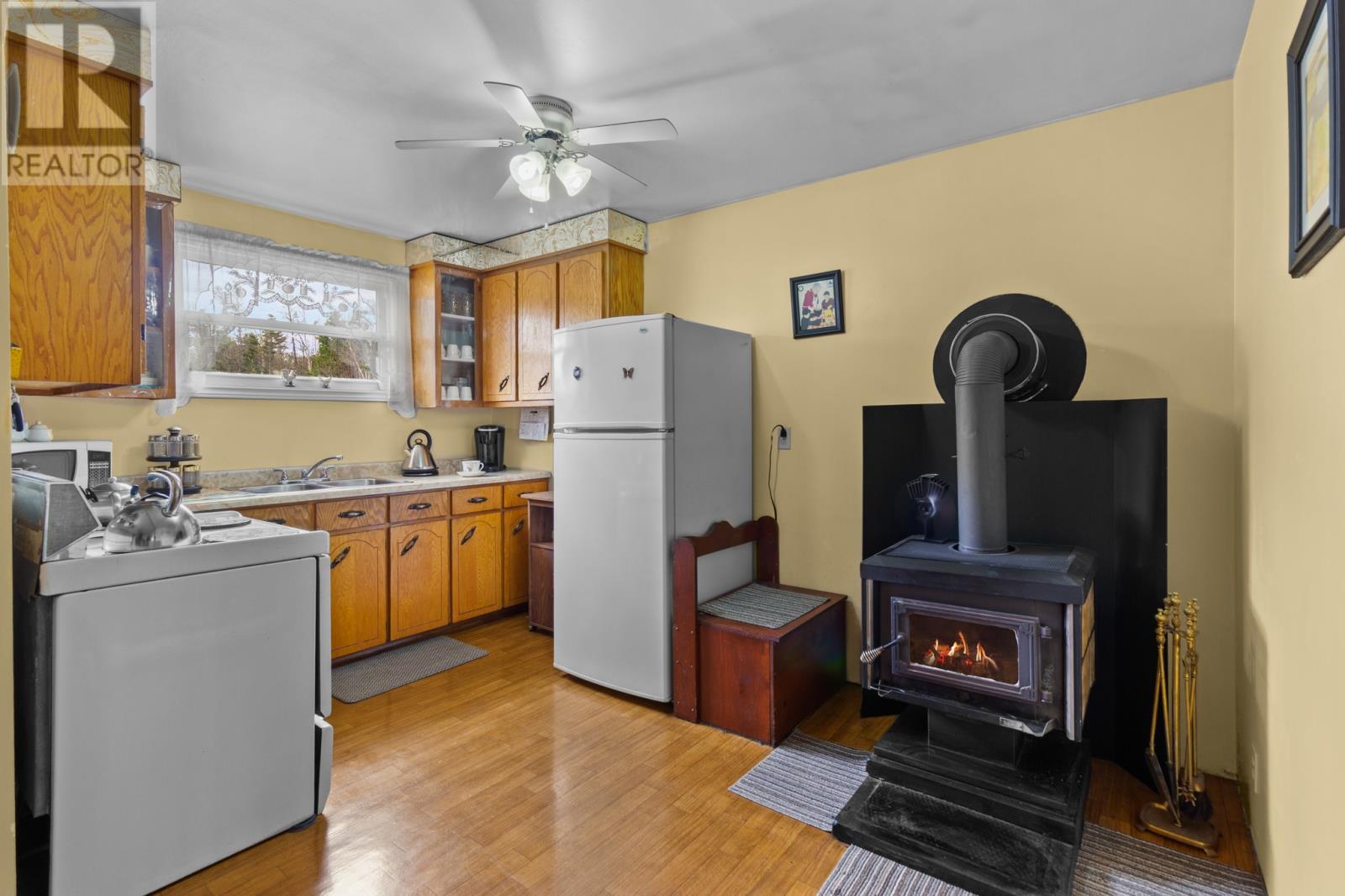 Property at 21 Pandora Drive image 4