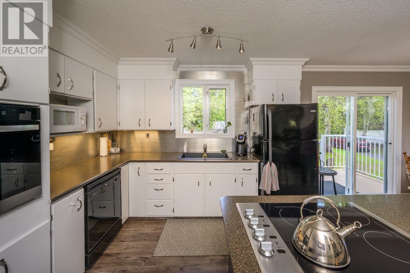 Property at 8880 FOX DRIVE image 4