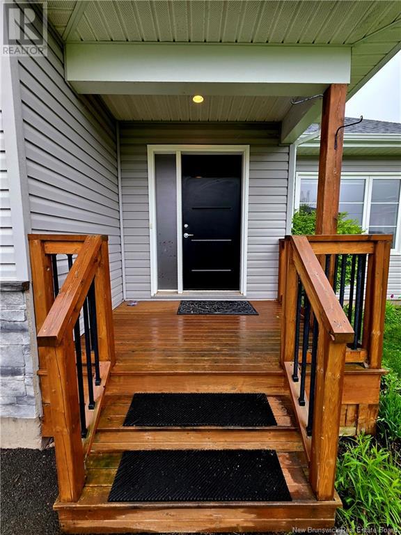Property at 44 Venetian Drive image 4