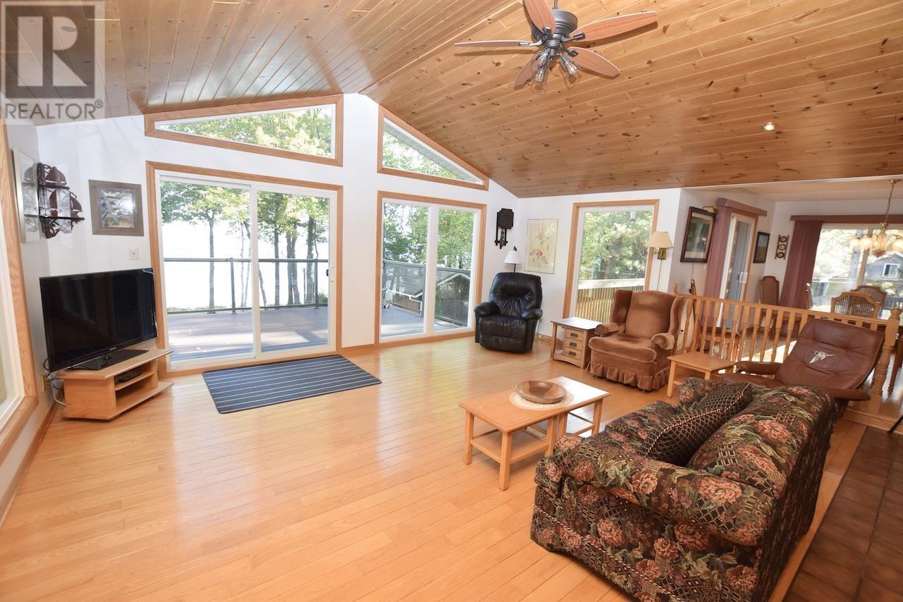 9 Kennedy Rd, Blind River, Ontario  P0R 1B0 - Photo 7 - SM250163