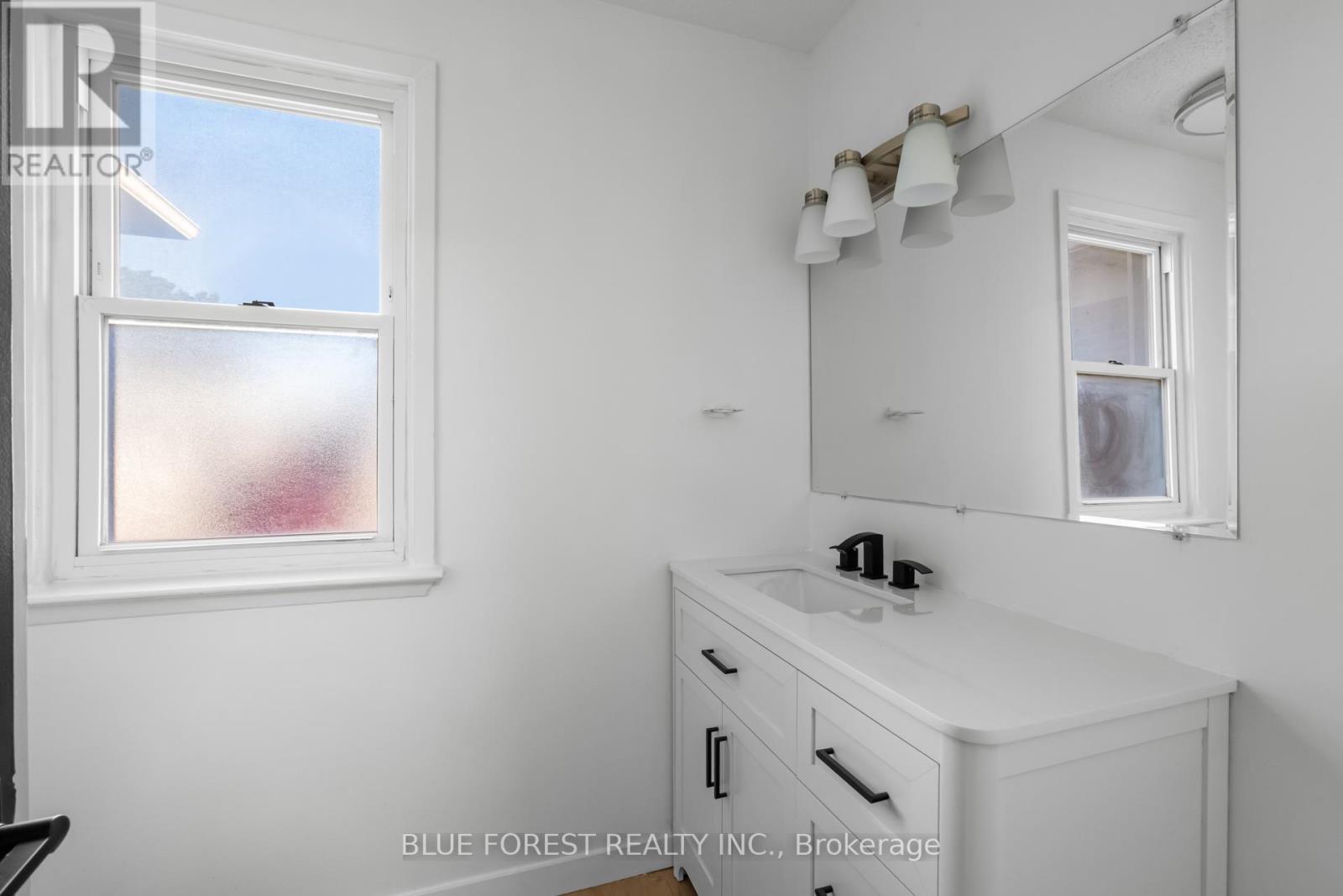 100 - 274 Homestead Crescent, London North, Ontario  N6G 2E5 - Photo 14 - X12162037