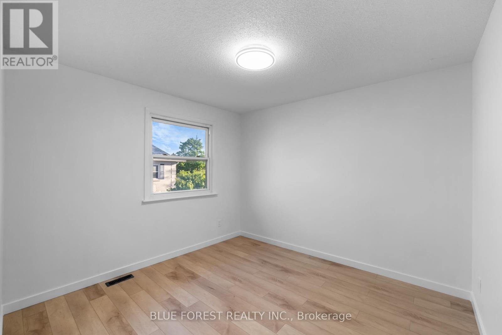 100 - 274 Homestead Crescent, London North, Ontario  N6G 2E5 - Photo 17 - X12162037