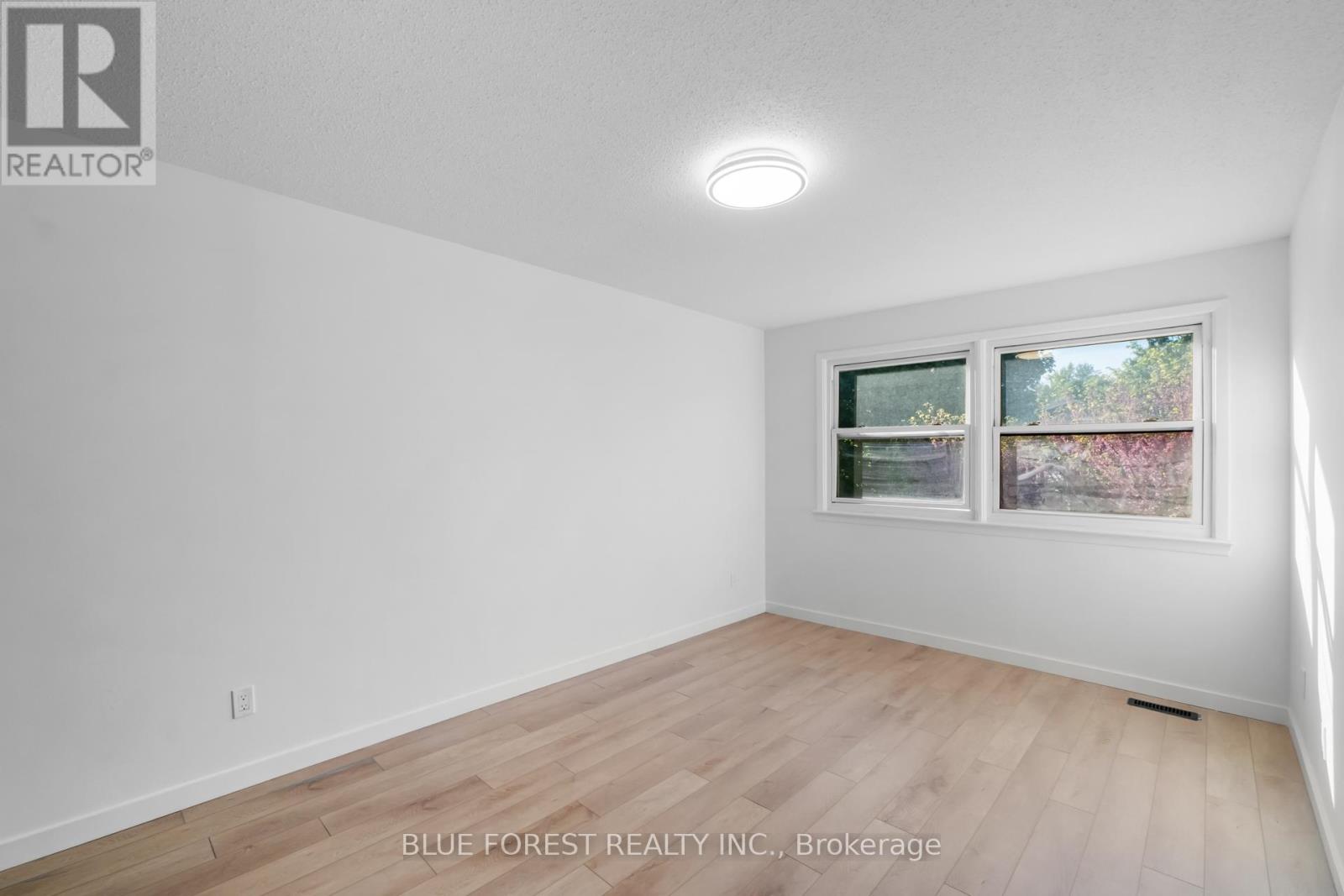 100 - 274 Homestead Crescent, London North, Ontario  N6G 2E5 - Photo 19 - X12162037