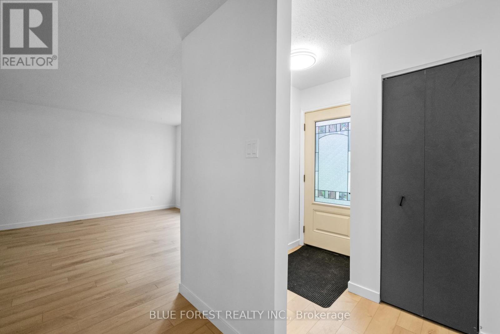 100 - 274 Homestead Crescent, London North, Ontario  N6G 2E5 - Photo 2 - X12162037