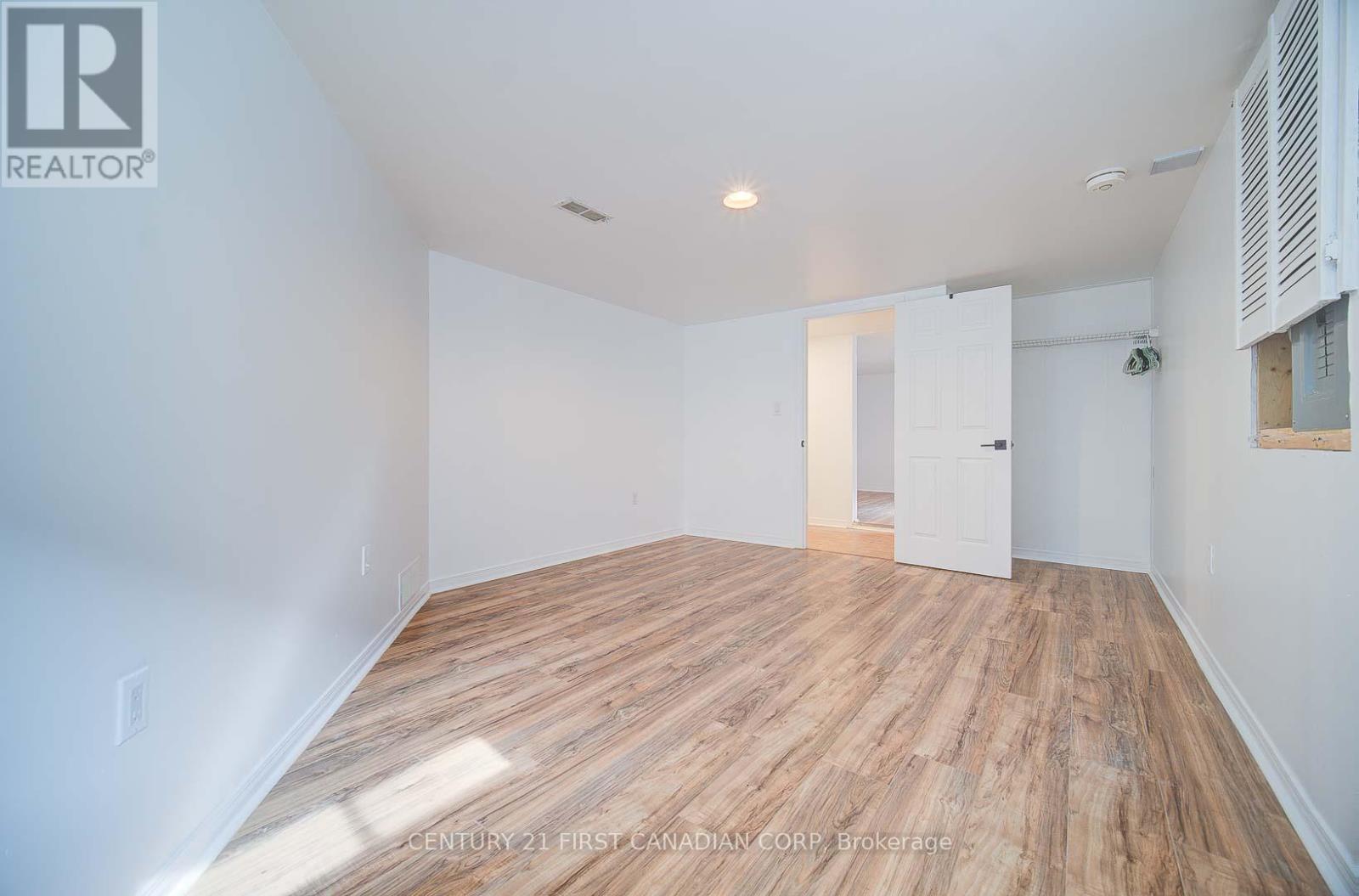 3 - 581 Talbot Street, London East, Ontario  N6A 2T2 - Photo 4 - X12162086