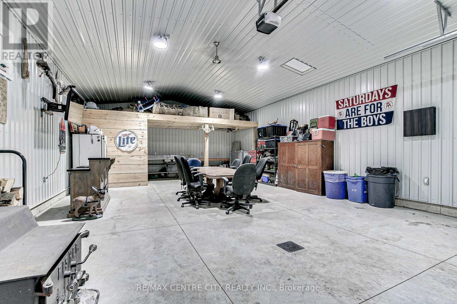 Property at 37388 LAKE LINE image 2