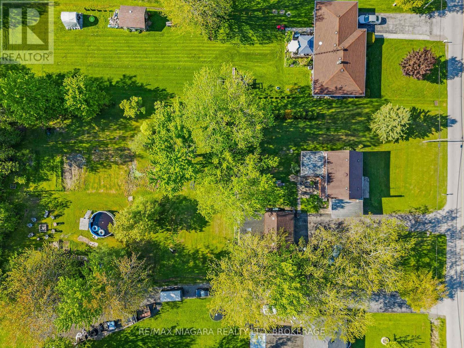 958 Silver Bay Road, Port Colborne (Sherkston), Ontario  L3K 5V3 - Photo 37 - X12162029